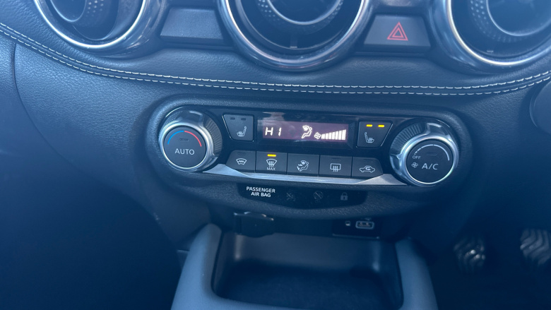 Nissan Juke 1.0 DiG-T 114 Tekna 5dr Petrol Hatchback